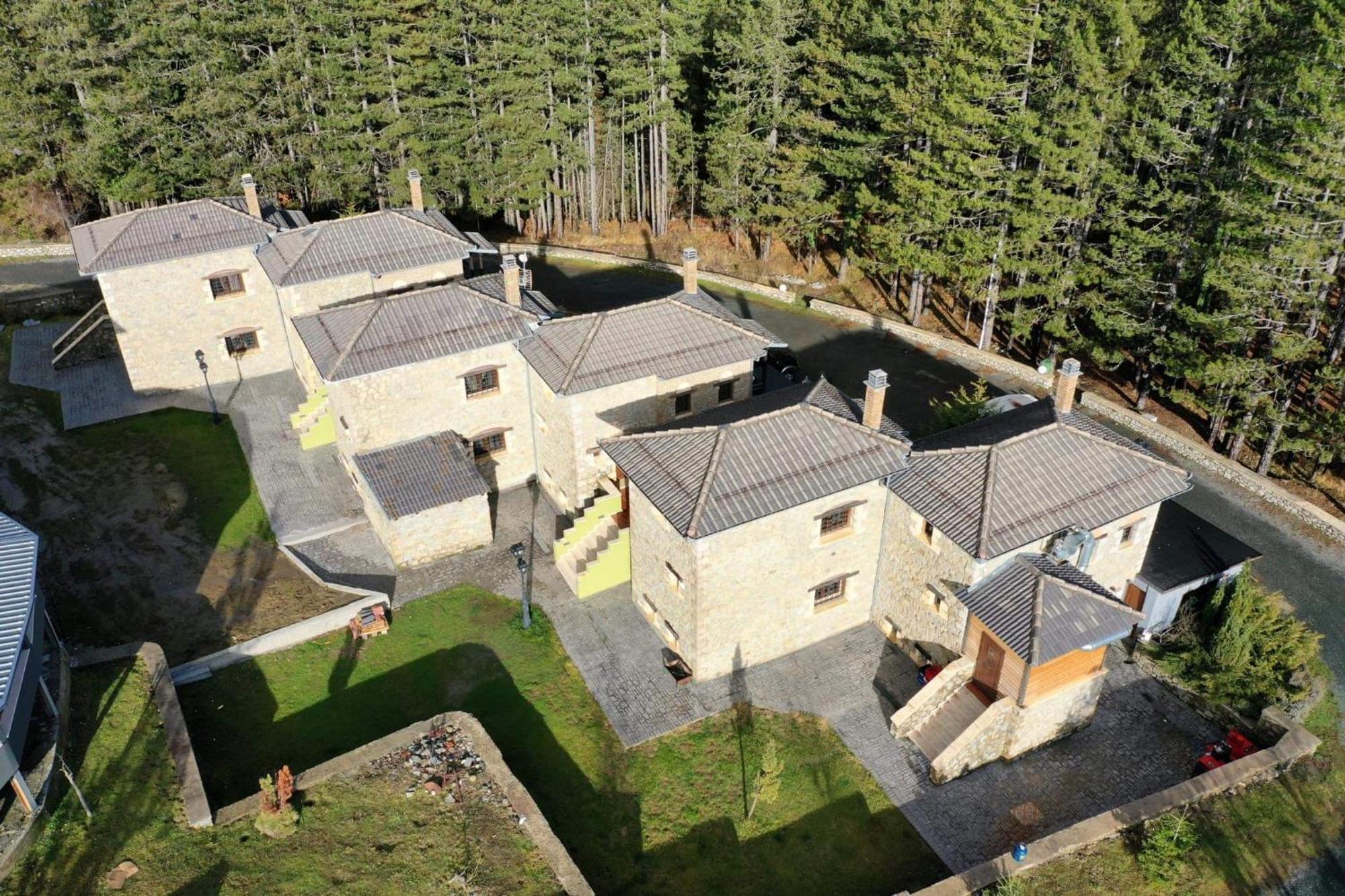Pindos Resort Kraniá 외부 사진